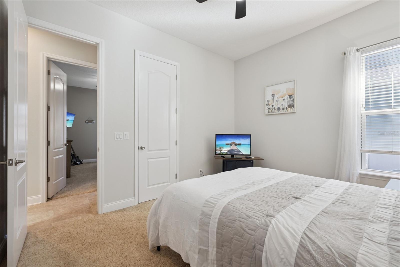 Image 21 of 25 For 10606 Warlow Creek Street