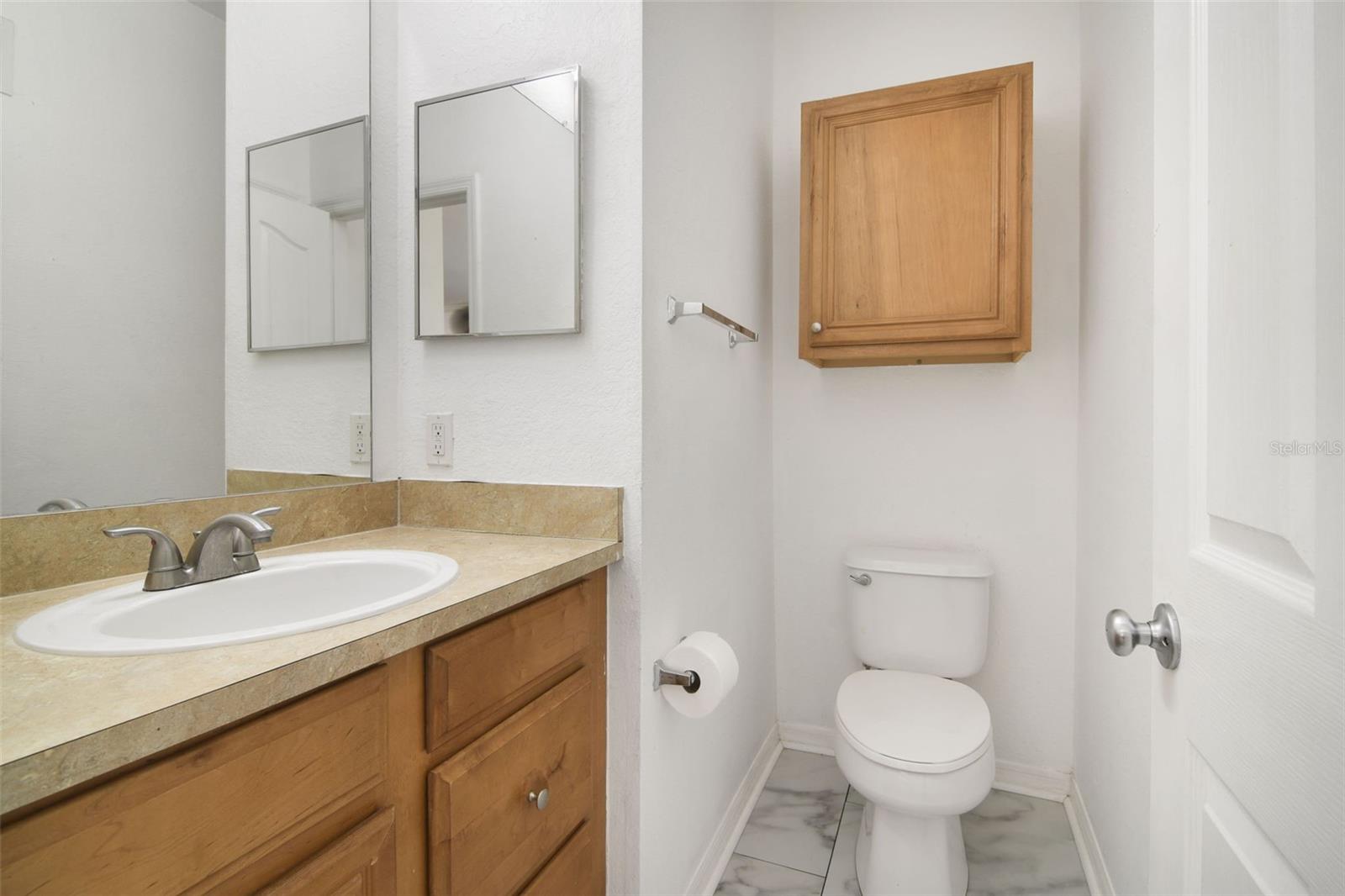 Image 11 of 17 For 6117 Metrowest Boulevard 106