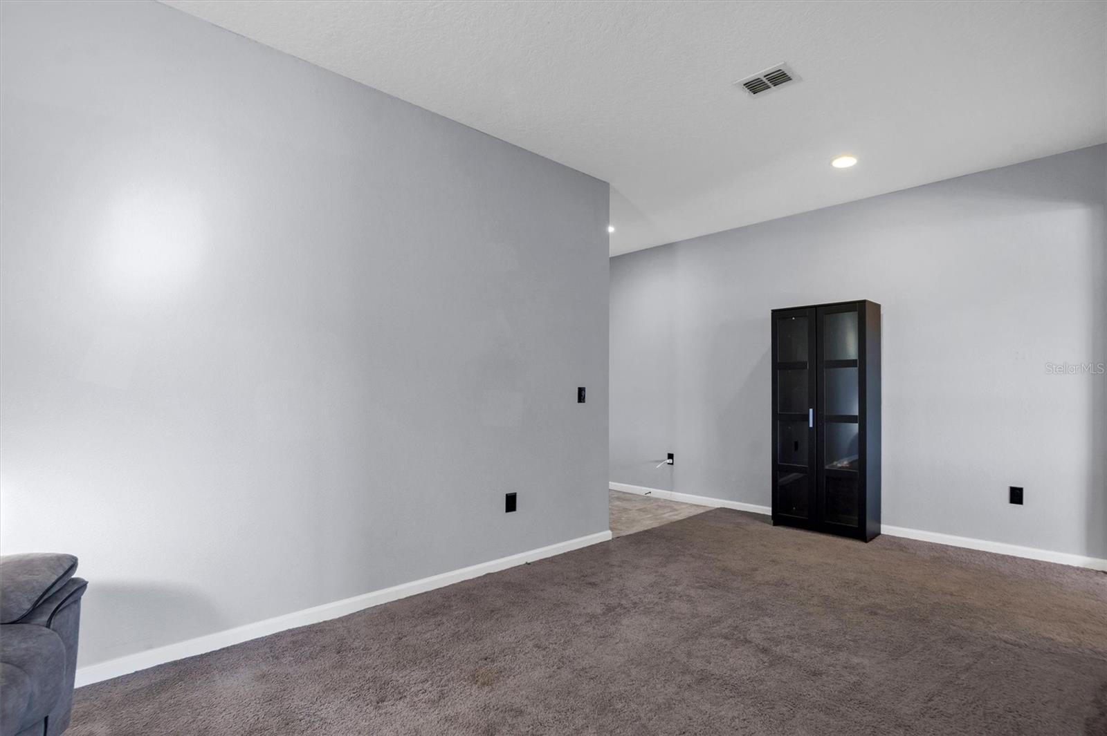 Image 17 of 31 For 446 Autumn Stream Drive