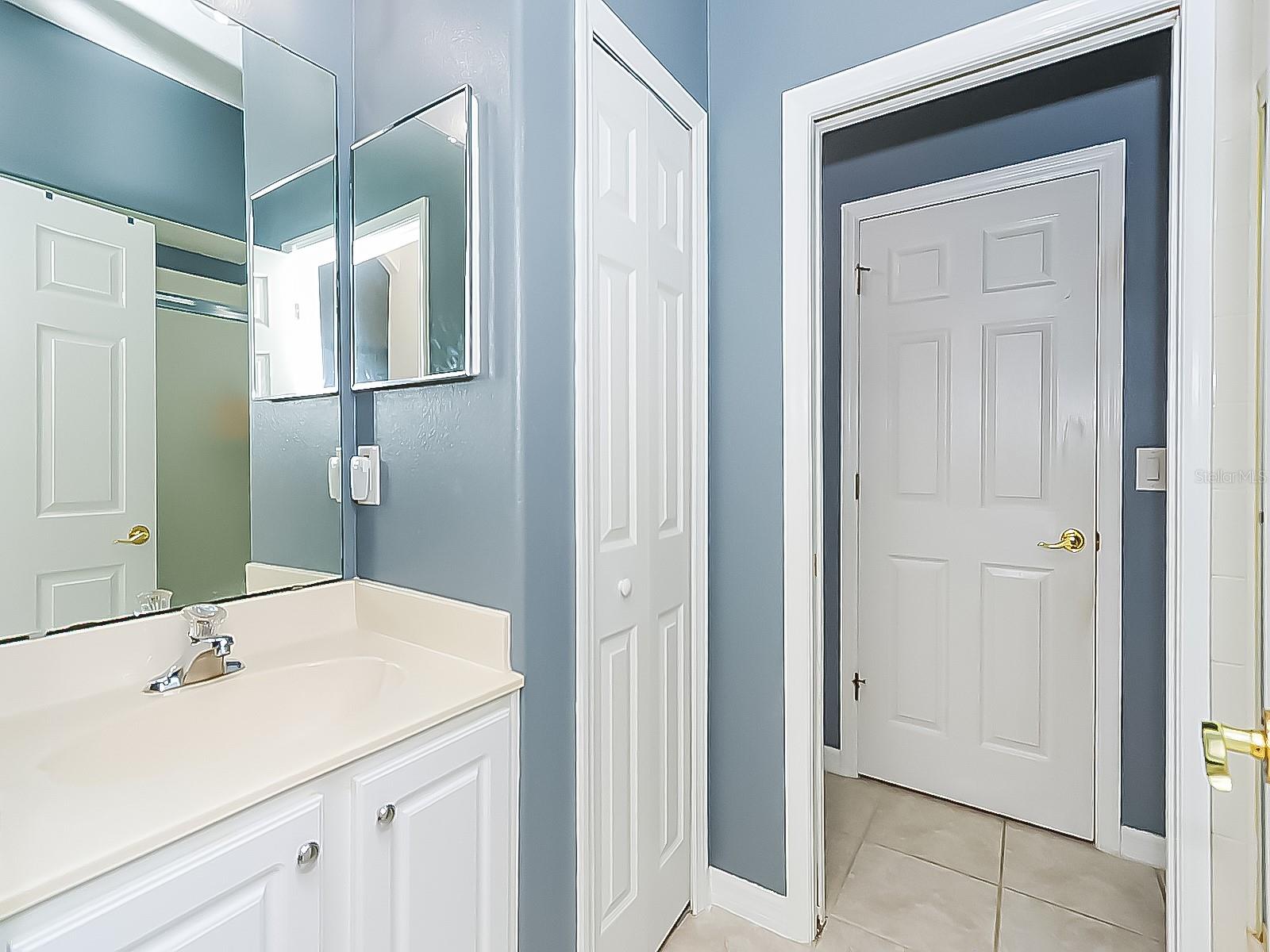 Image 27 of 50 For 2668 Dover Glen Circle