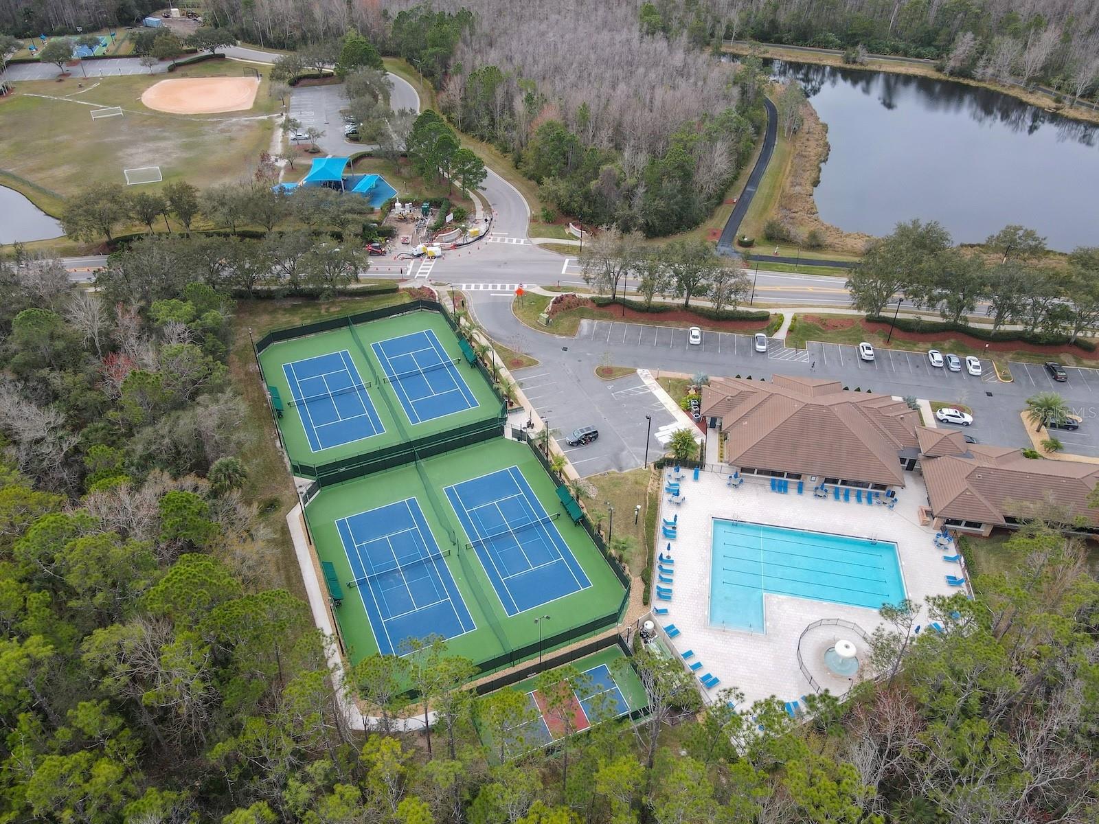 Image 41 of 50 For 2668 Dover Glen Circle