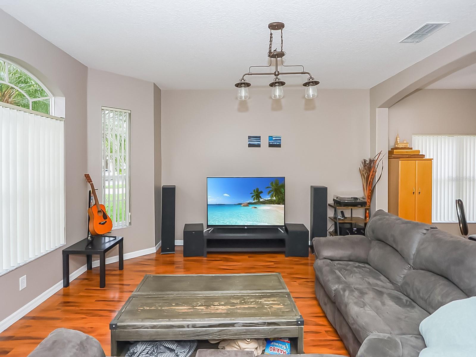 Image 6 of 50 For 2668 Dover Glen Circle