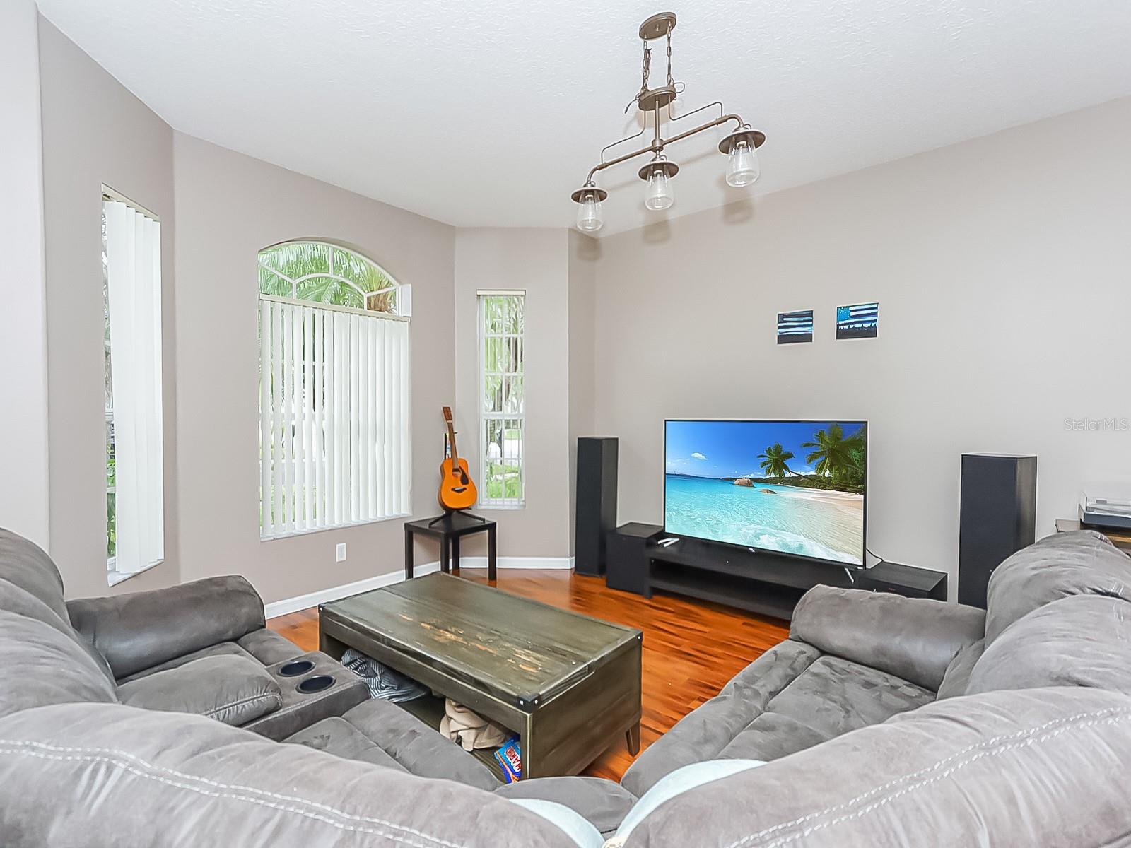 Image 7 of 50 For 2668 Dover Glen Circle