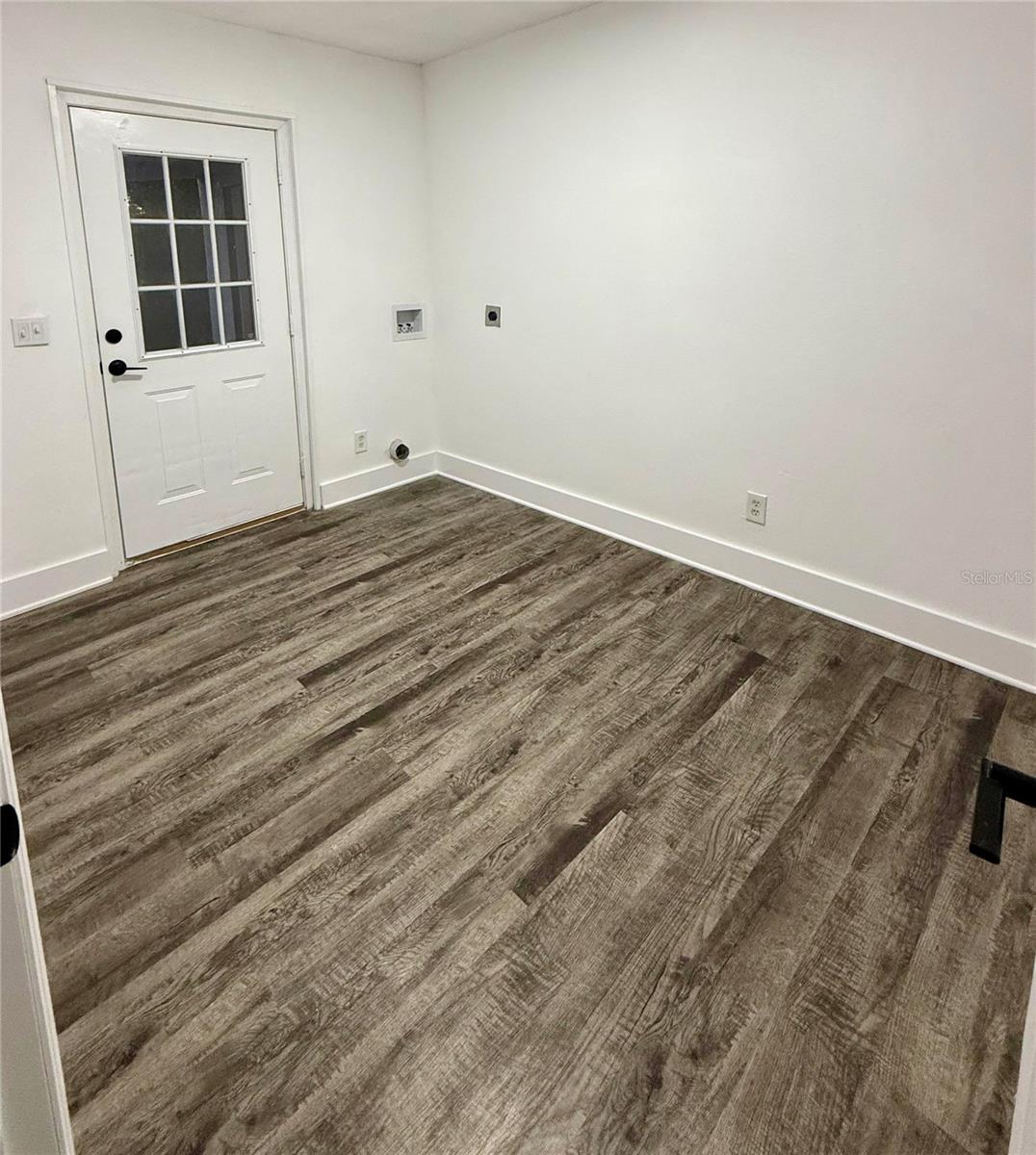Image 11 of 17 For 1016 Avenue A