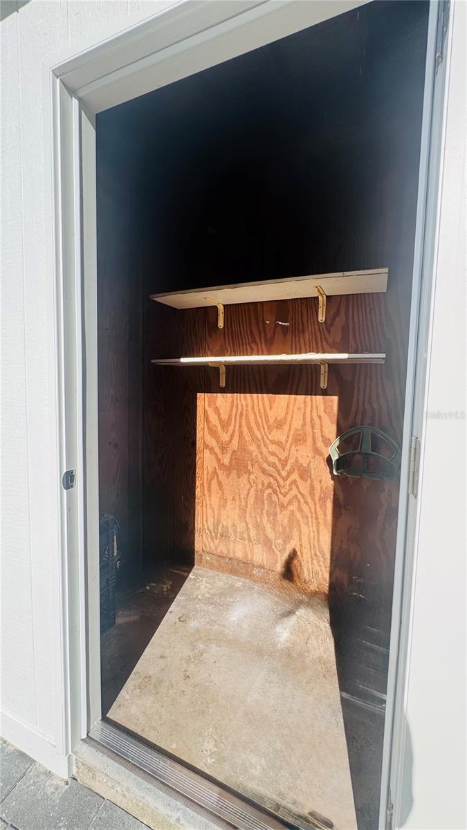 Image 18 of 22 For 1613 Winter Green Boulevard