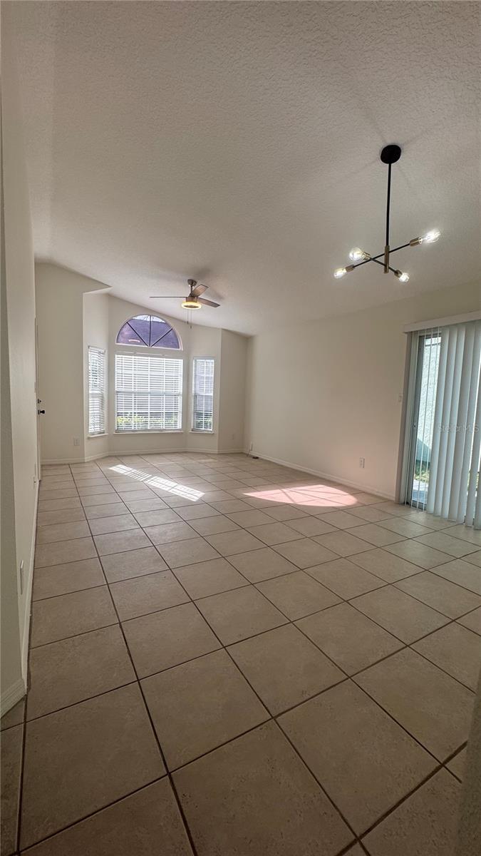 Image 5 of 22 For 1613 Winter Green Boulevard