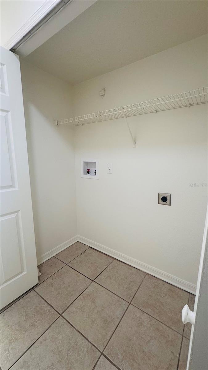 Image 9 of 22 For 1613 Winter Green Boulevard