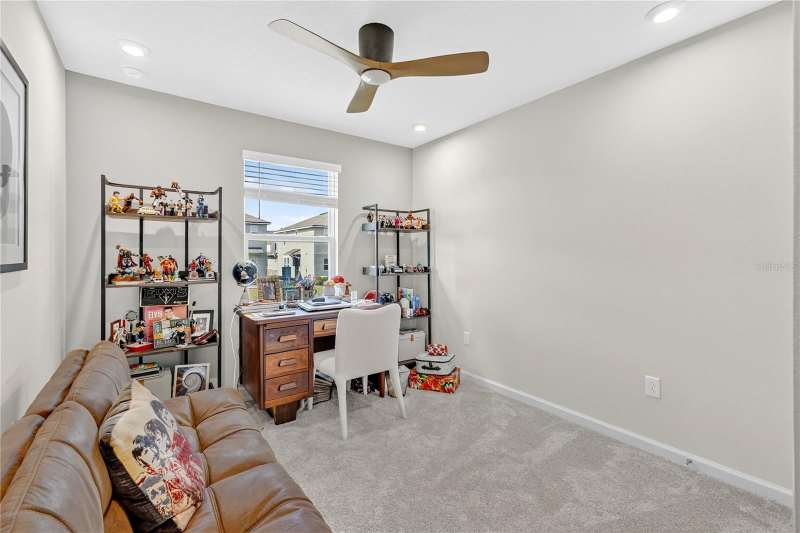 Image 12 of 28 For 1116 Lakeshore Breeze Place