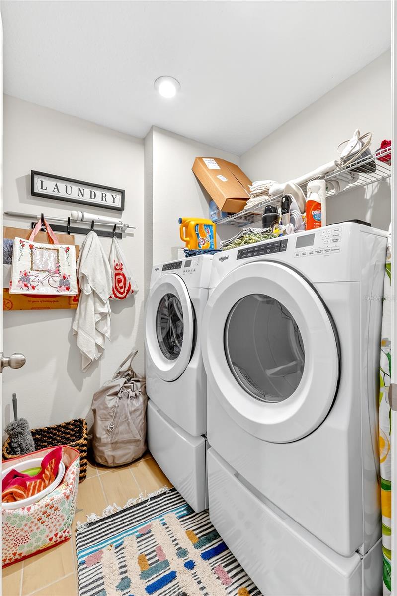 Image 17 of 28 For 1116 Lakeshore Breeze Place