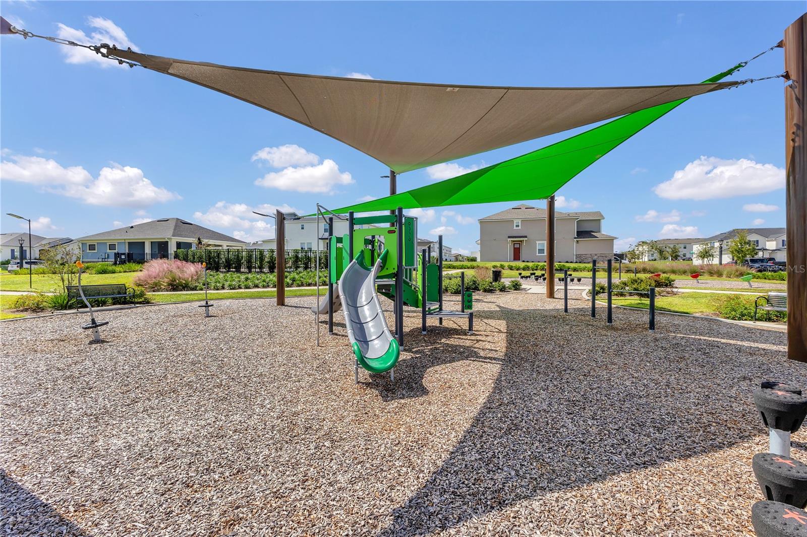 Image 21 of 28 For 1116 Lakeshore Breeze Place