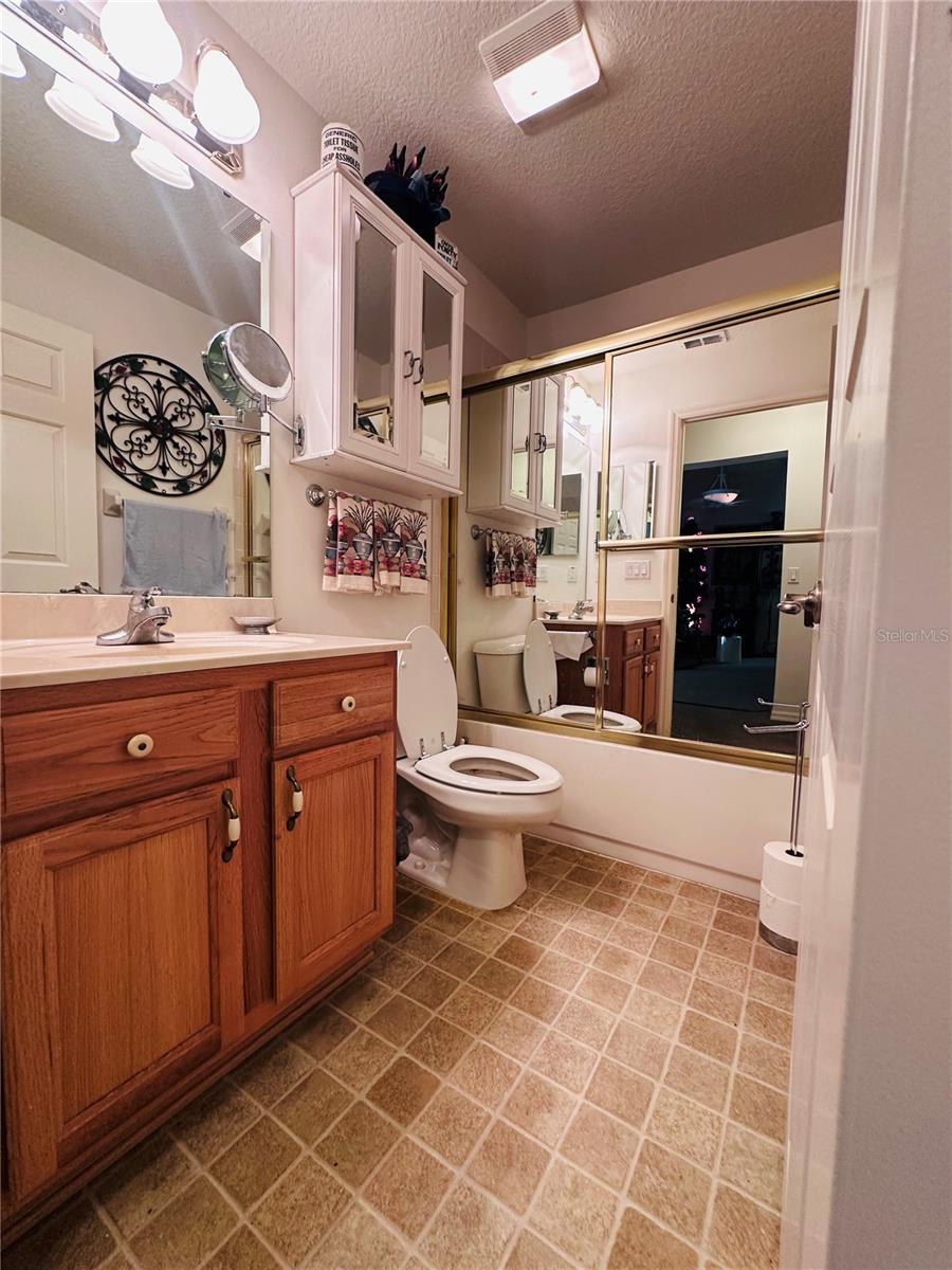 Image 12 of 14 For 9285 90th Street