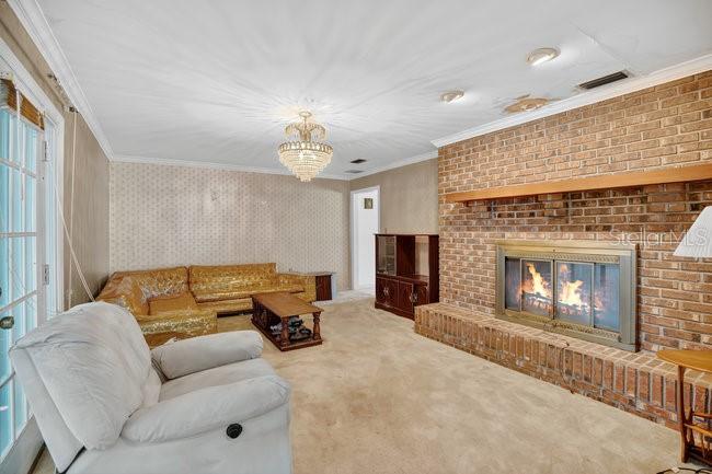 Image 11 of 43 For 348 Summerville Lane