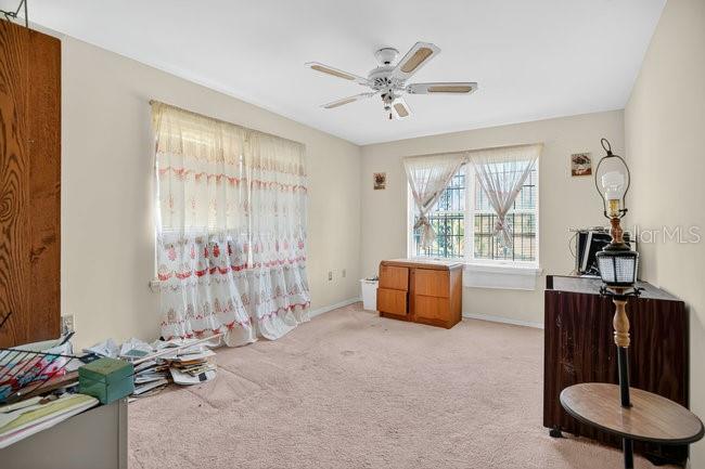Image 15 of 43 For 348 Summerville Lane