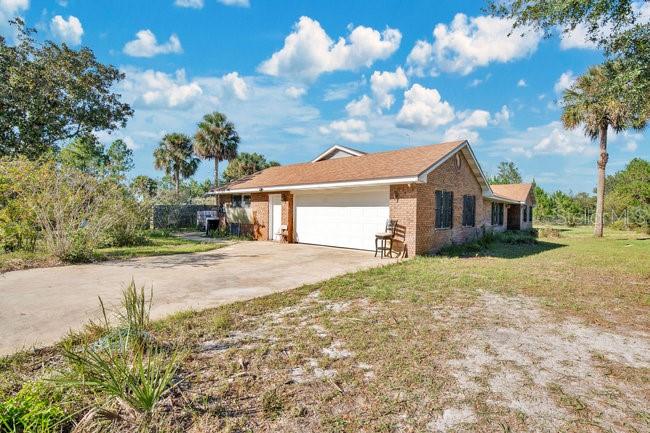 Image 27 of 43 For 348 Summerville Lane