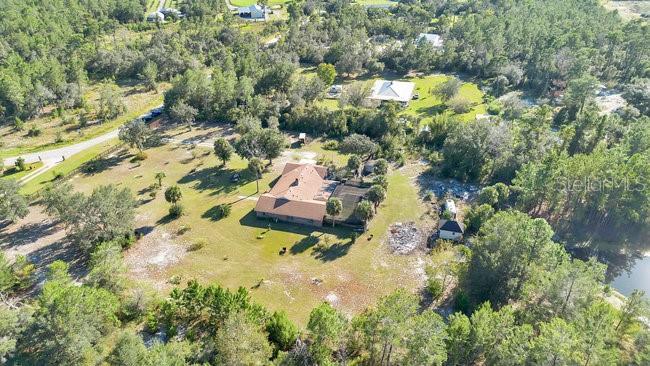 Image 37 of 43 For 348 Summerville Lane