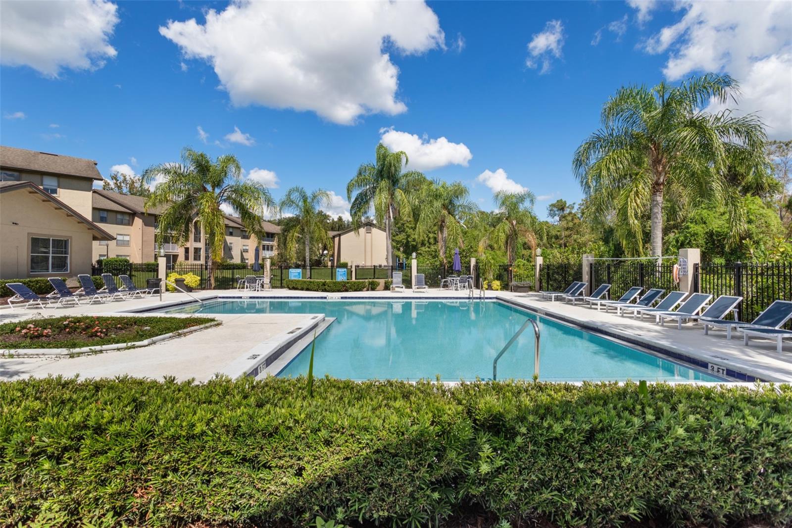 Image 24 of 36 For 637 Buoy Lane 203