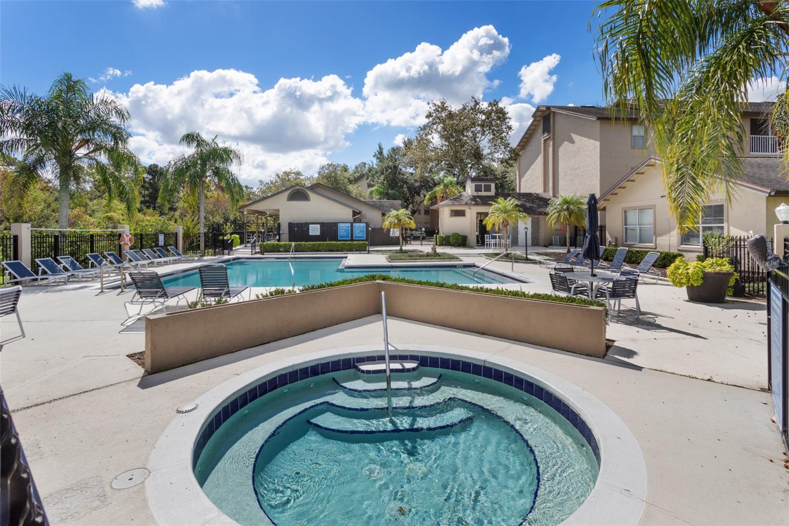 Image 26 of 36 For 637 Buoy Lane 203