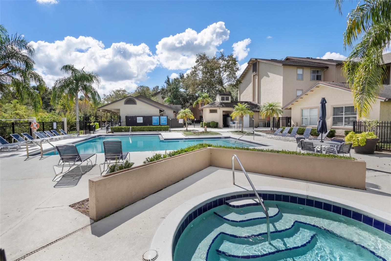 Image 27 of 36 For 637 Buoy Lane 203