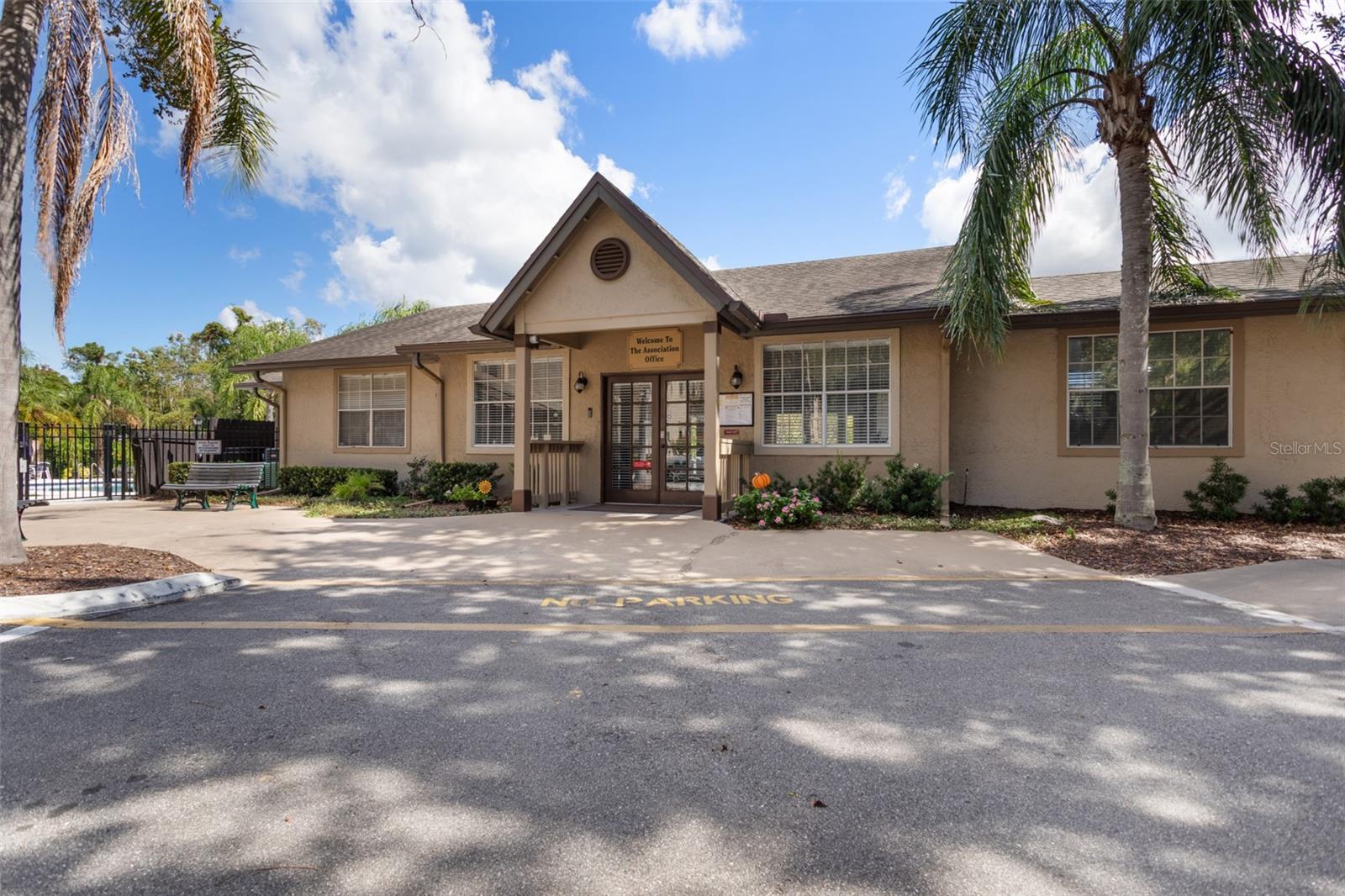 Image 29 of 36 For 637 Buoy Lane 203