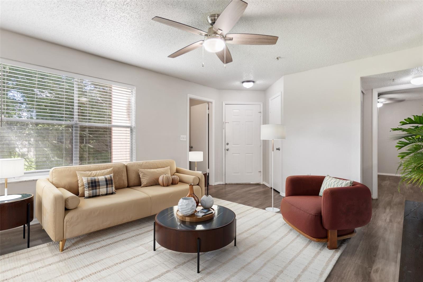 Image 5 of 36 For 637 Buoy Lane 203