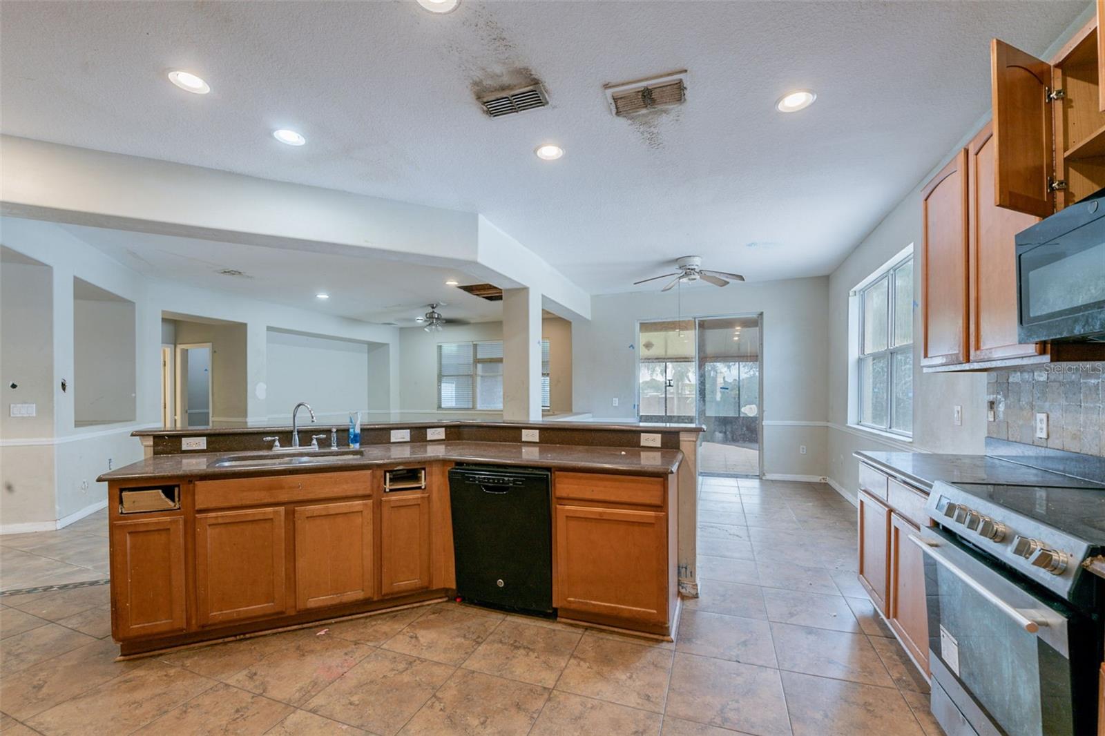 Image 14 of 46 For 4856 Stone Acres Circle