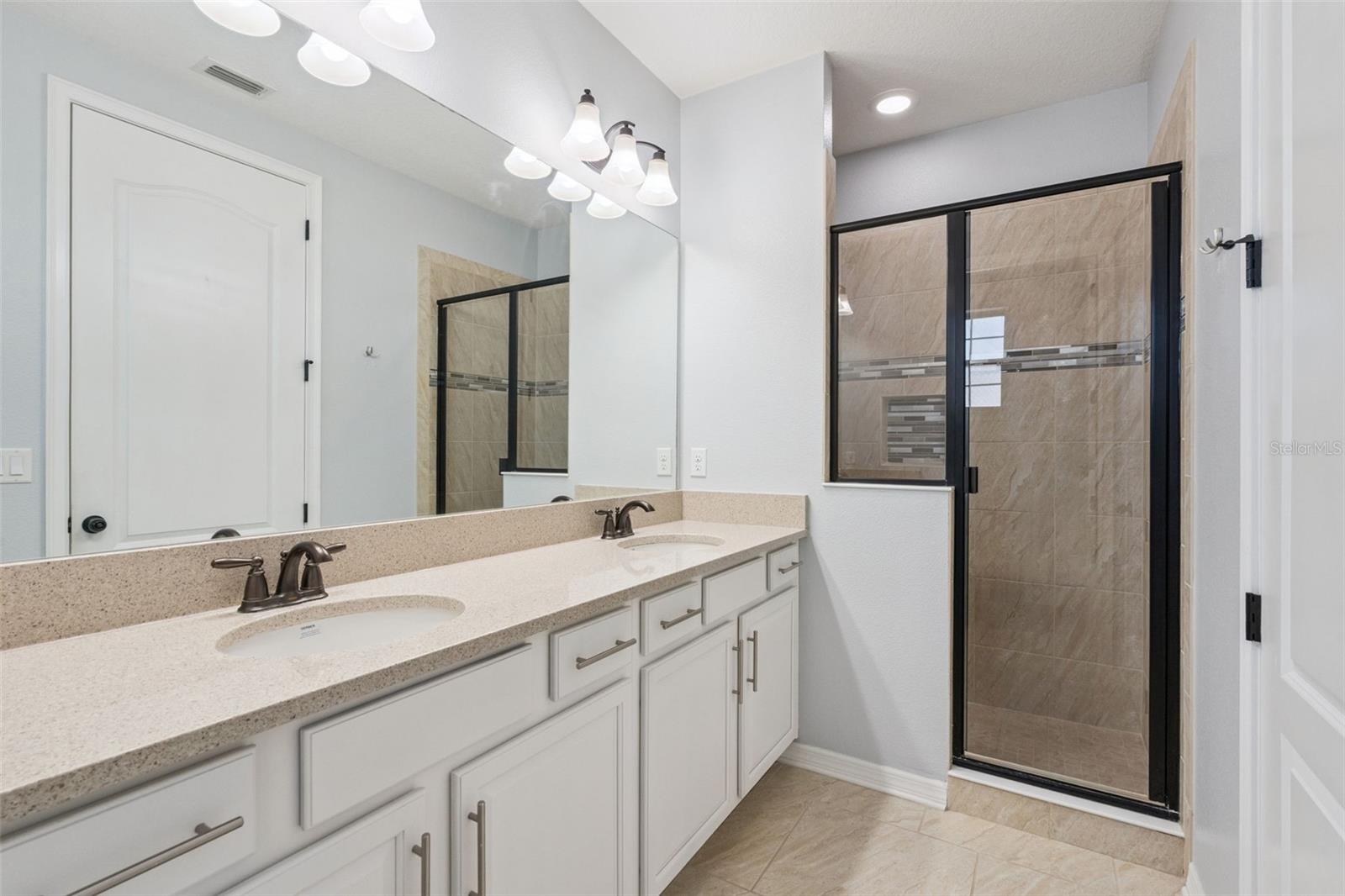 Image 22 of 45 For 14410 Swanley Street