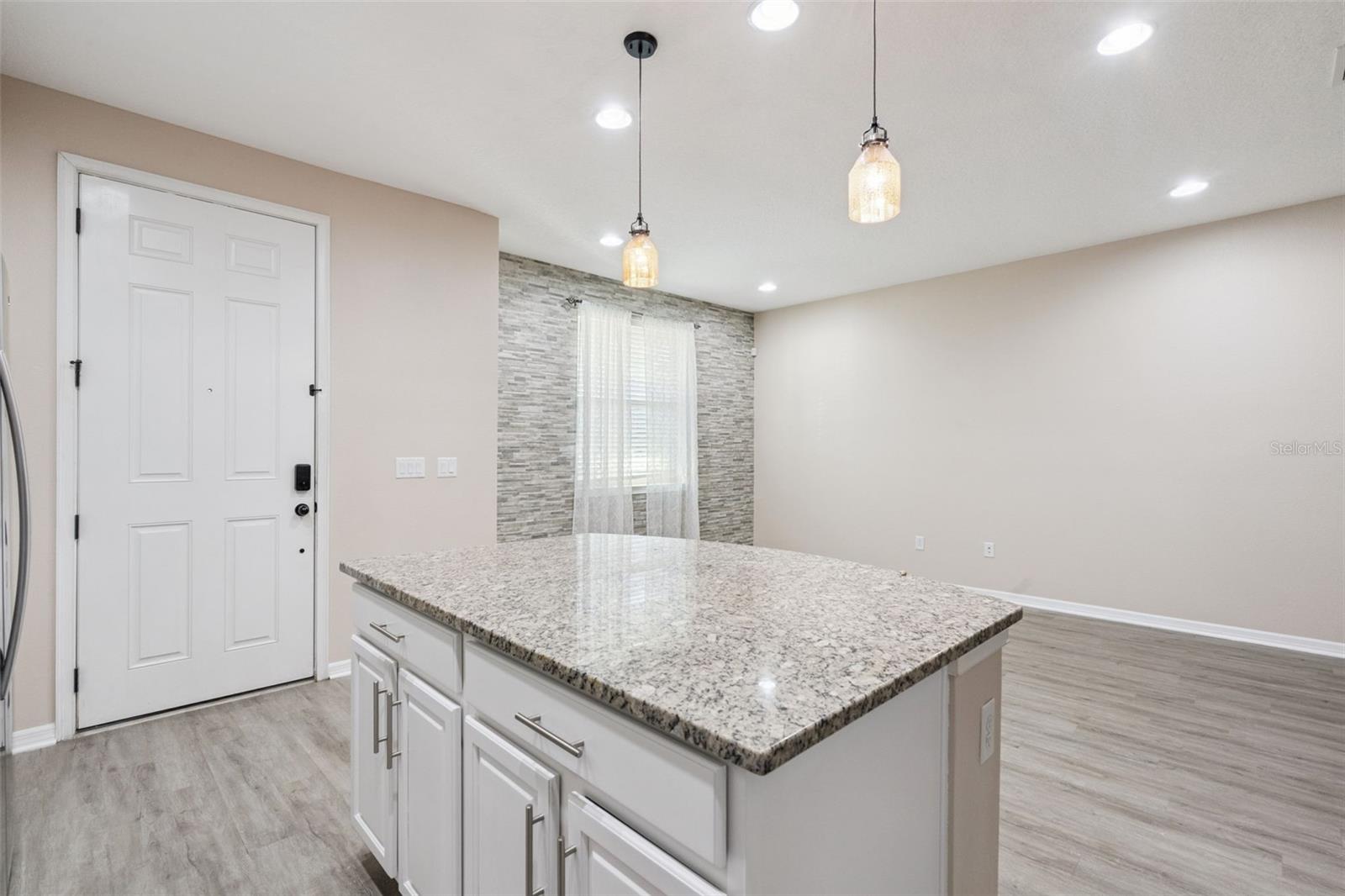 Image 9 of 45 For 14410 Swanley Street