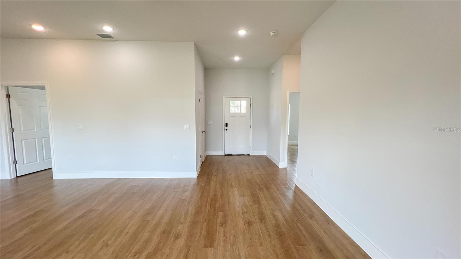 Image 8 of 29 For 6741 Heavitree Drive