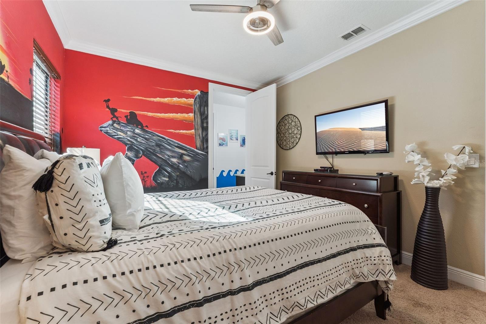 Image 13 of 22 For 1176 Castle Pines Court