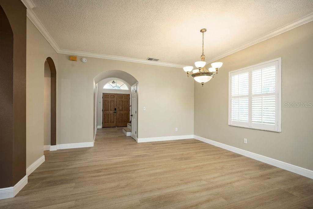 Image 13 of 38 For 2232 Westbourne Drive