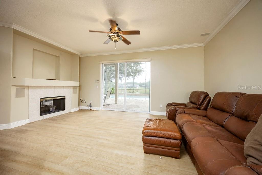 Image 5 of 38 For 2232 Westbourne Drive