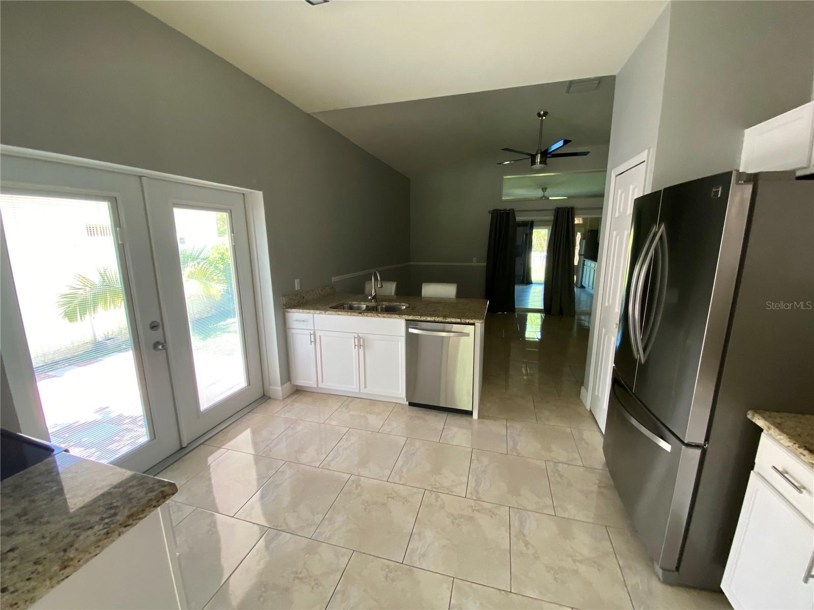 Image 6 of 26 For 2467 Huron Circle