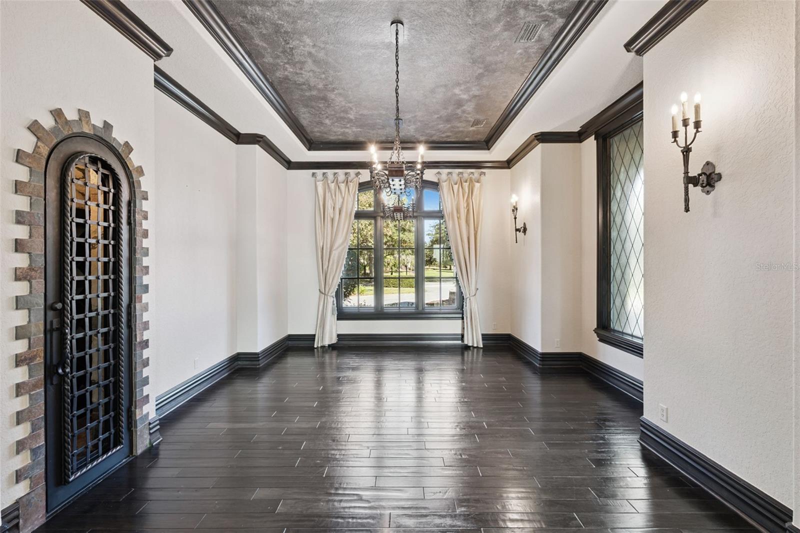 Image 13 of 92 For 6507 Rosella Court