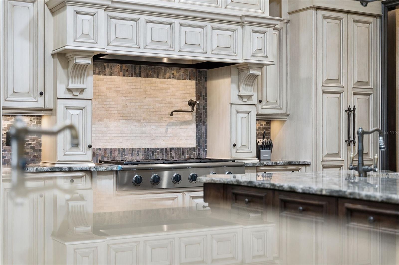 Image 23 of 92 For 6507 Rosella Court