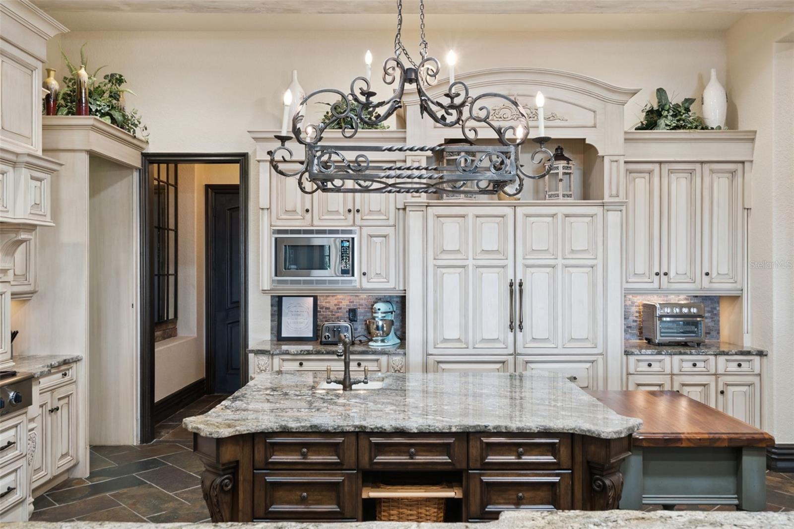 Image 27 of 92 For 6507 Rosella Court