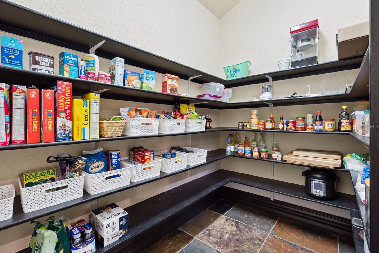 Image 31 of 92 For 6507 Rosella Court