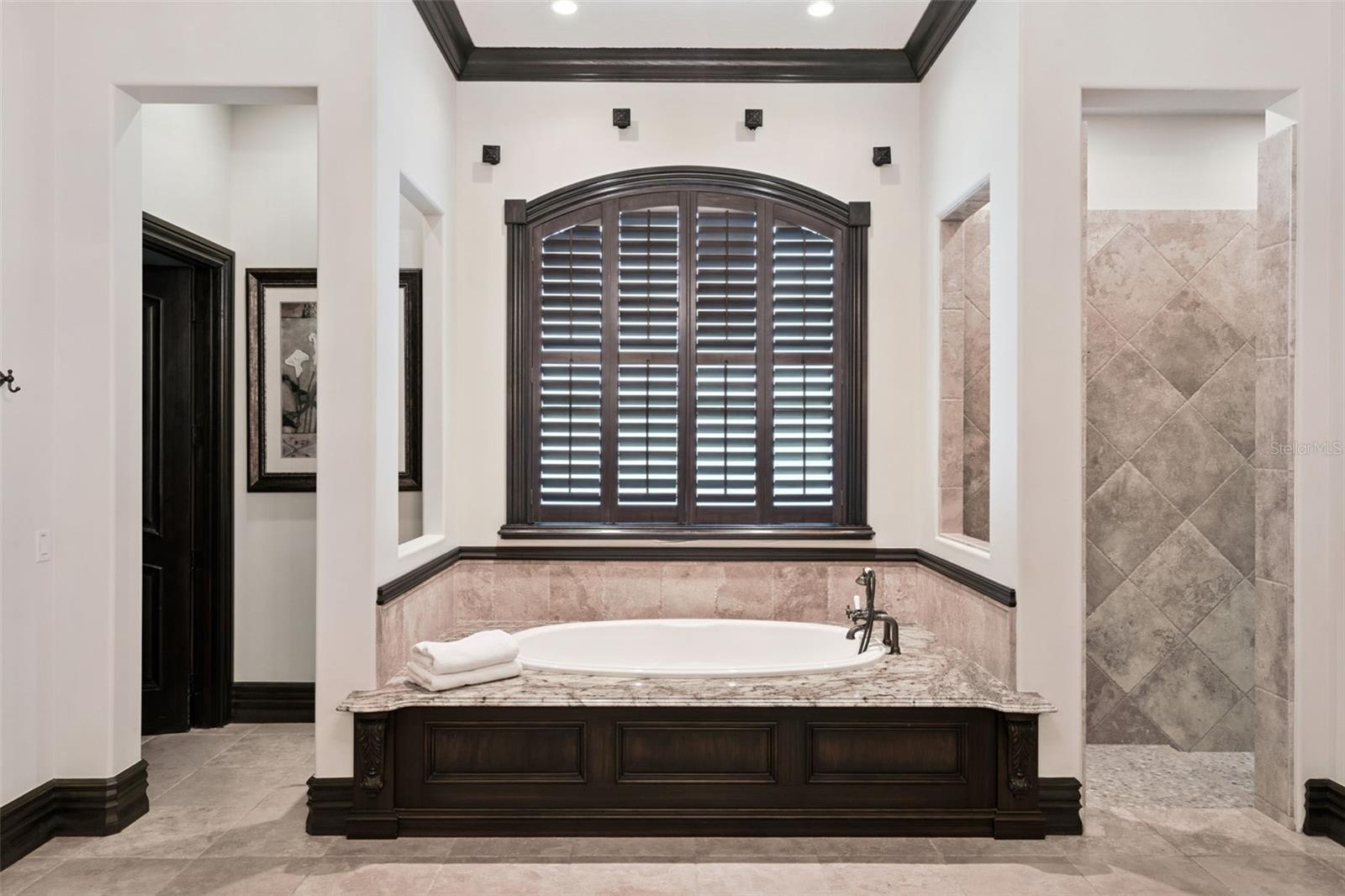 Image 38 of 92 For 6507 Rosella Court