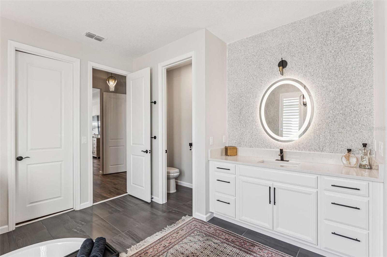 Image 40 of 57 For 1087 Conestoga Way