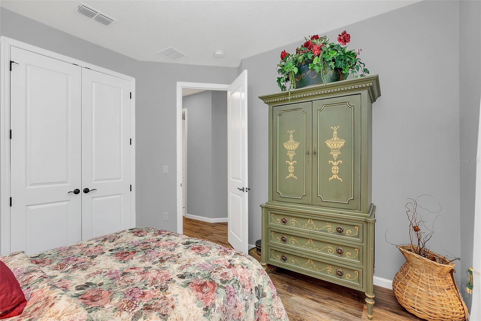 Image 42 of 57 For 1087 Conestoga Way