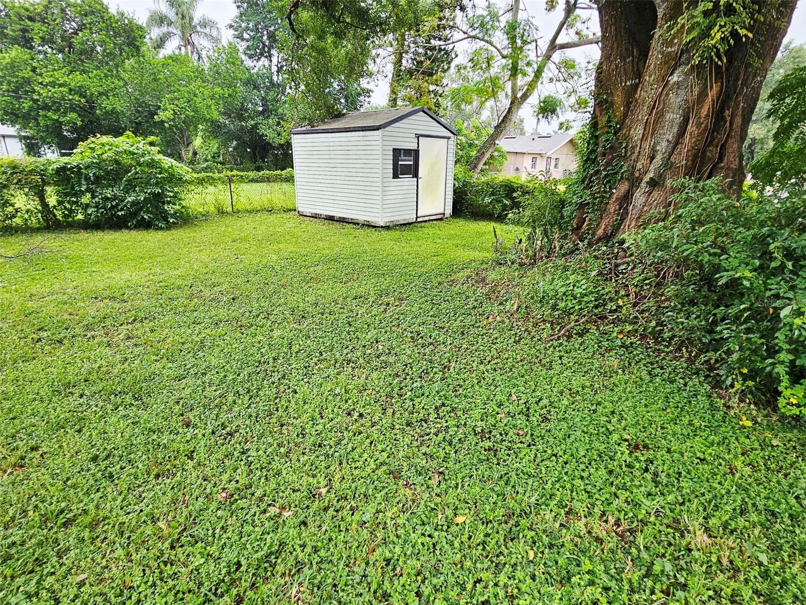 Image 11 of 11 For 4803 Roush Avenue