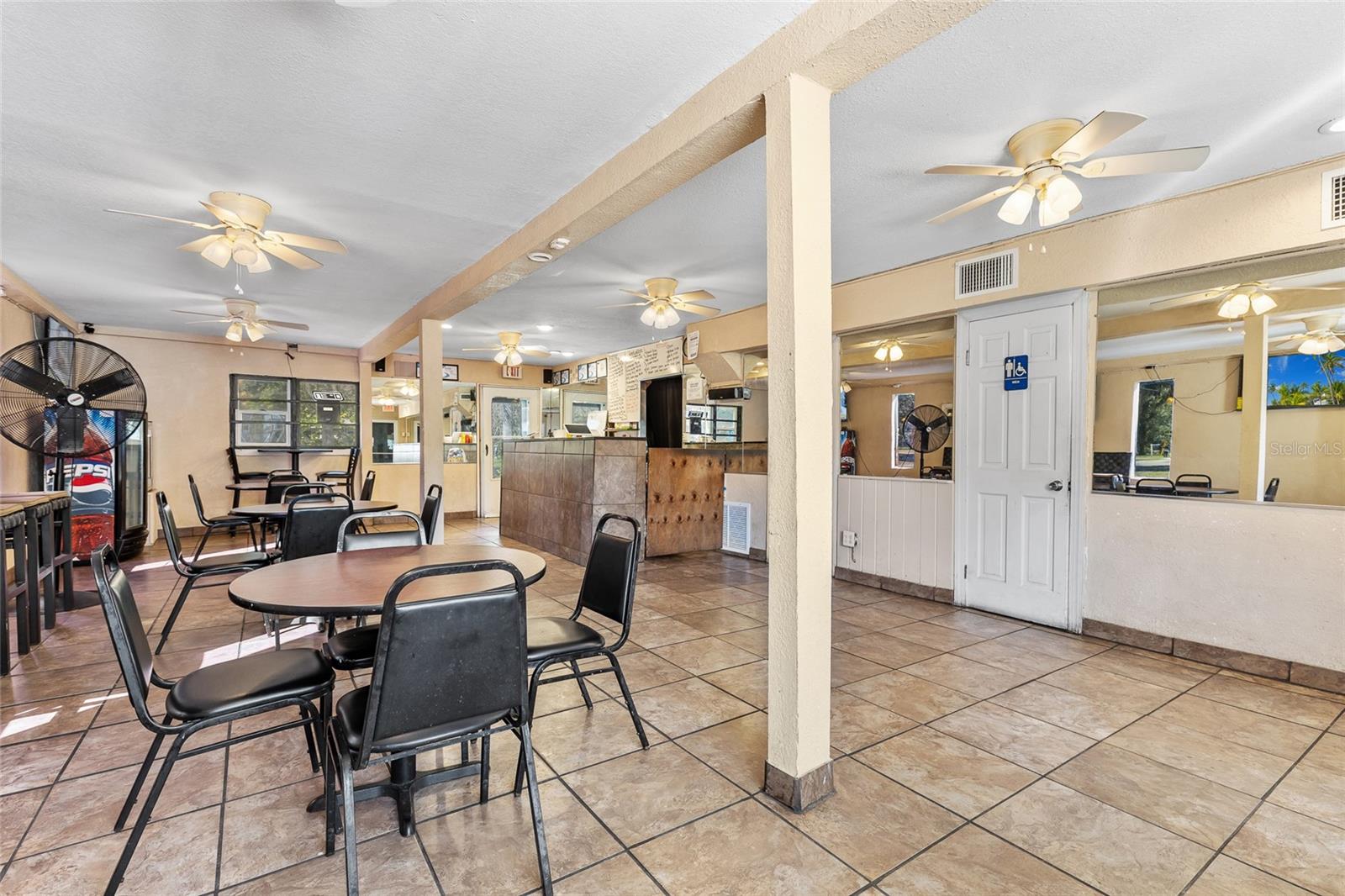 Image 5 of 31 For 905 Adelle Avenue