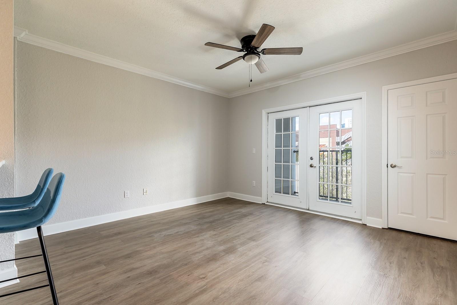 Image 12 of 30 For 202 South Street 4038