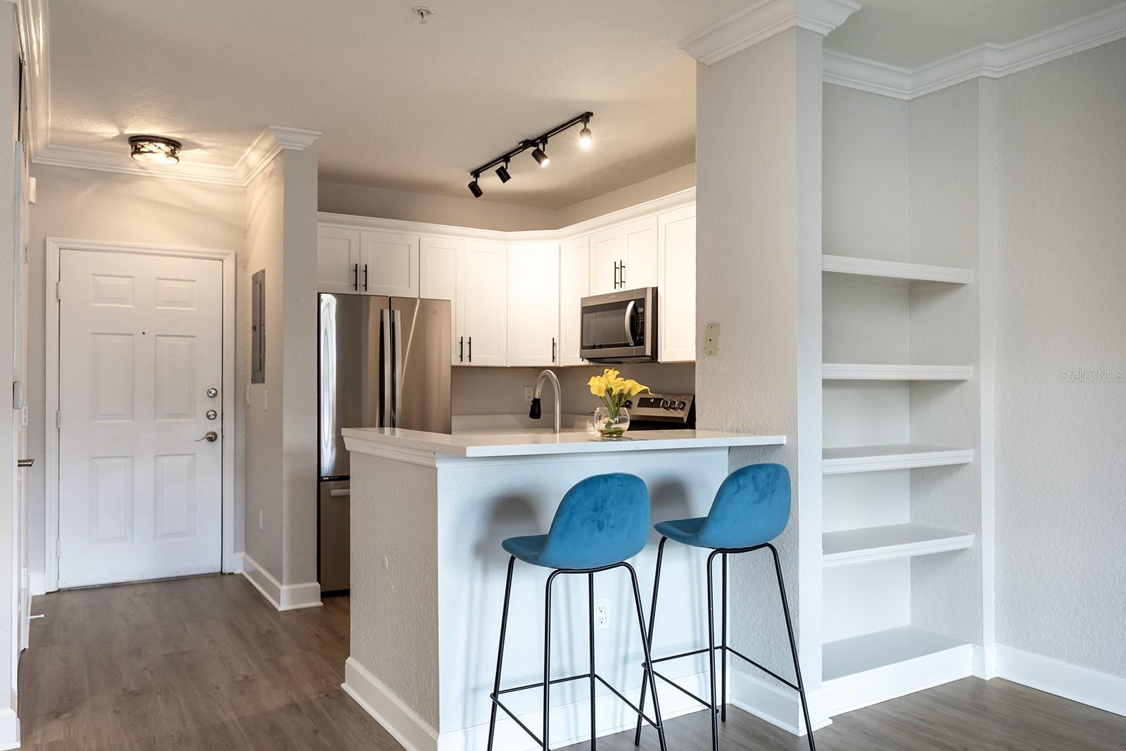 Image 9 of 30 For 202 South Street 4038