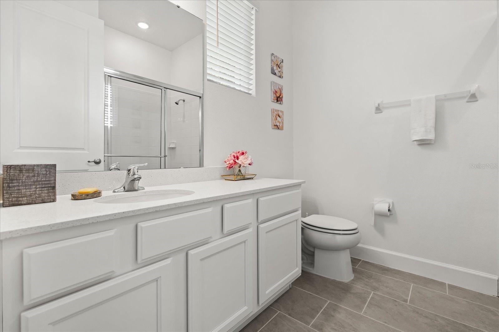 Image 17 of 43 For 1432 Reunion Boulevard