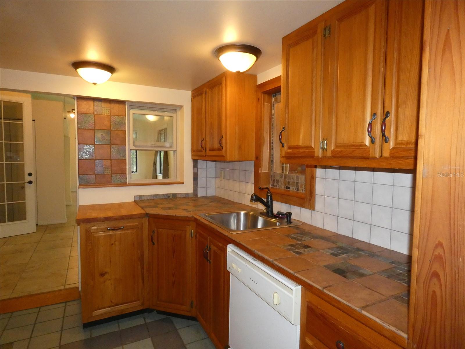 Image 10 of 44 For 237 Cortez Avenue