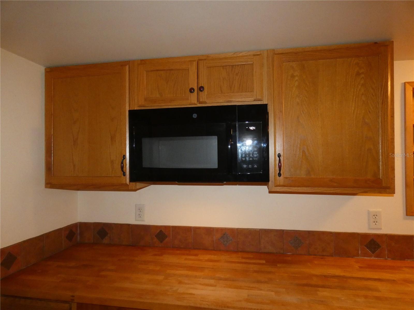 Image 14 of 44 For 237 Cortez Avenue