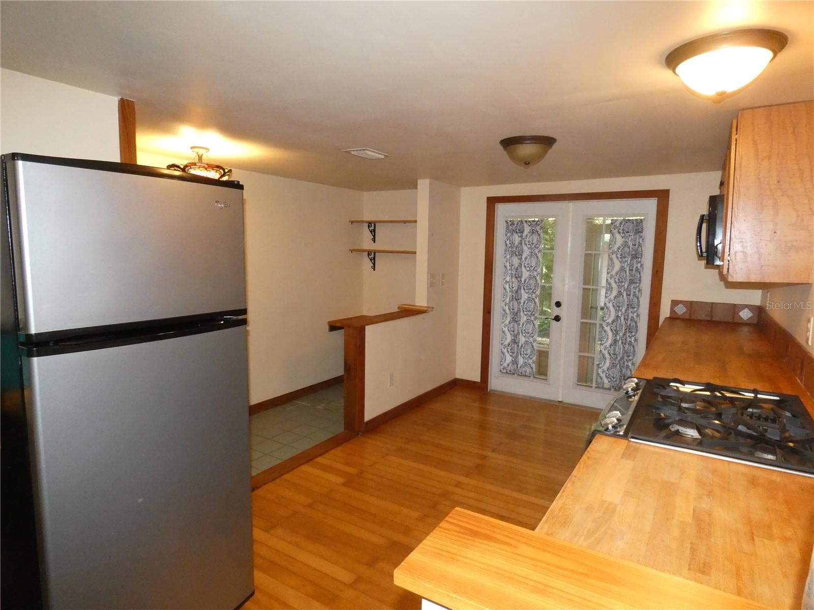 Image 16 of 44 For 237 Cortez Avenue