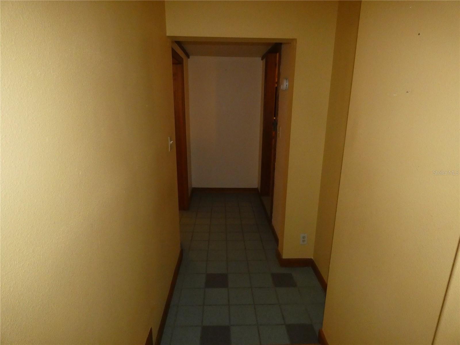 Image 25 of 44 For 237 Cortez Avenue