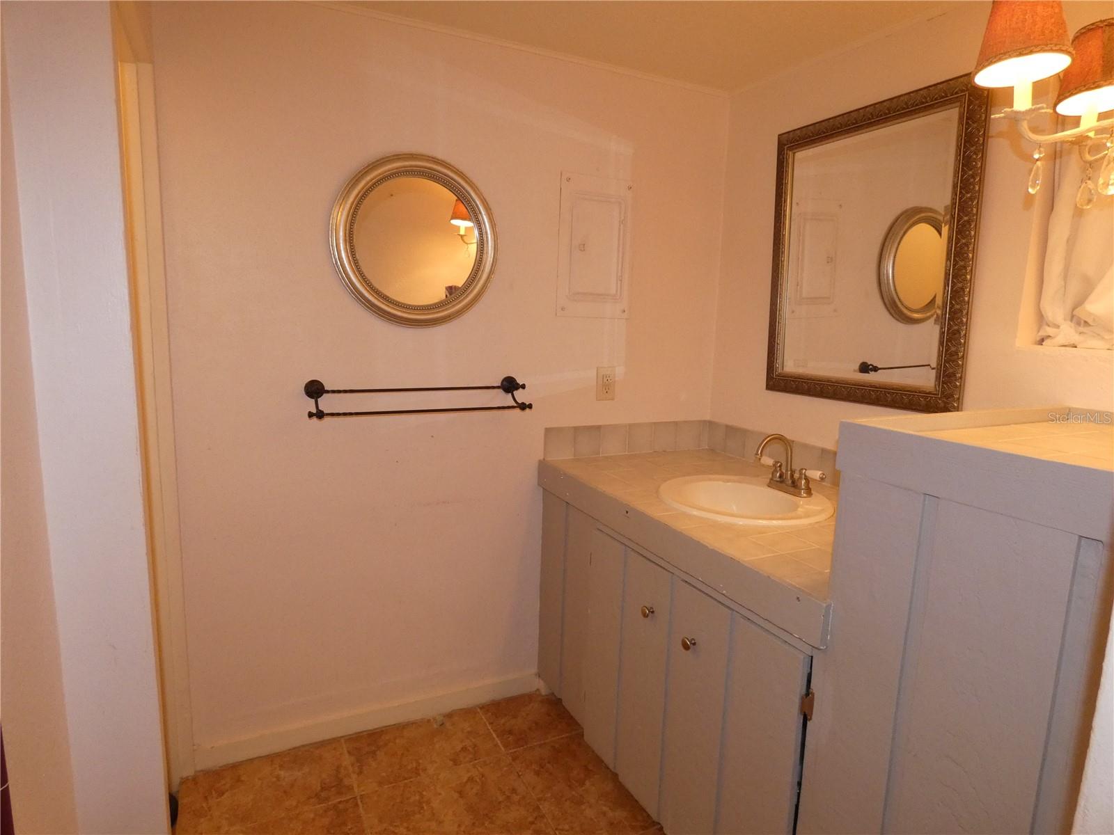 Image 29 of 44 For 237 Cortez Avenue