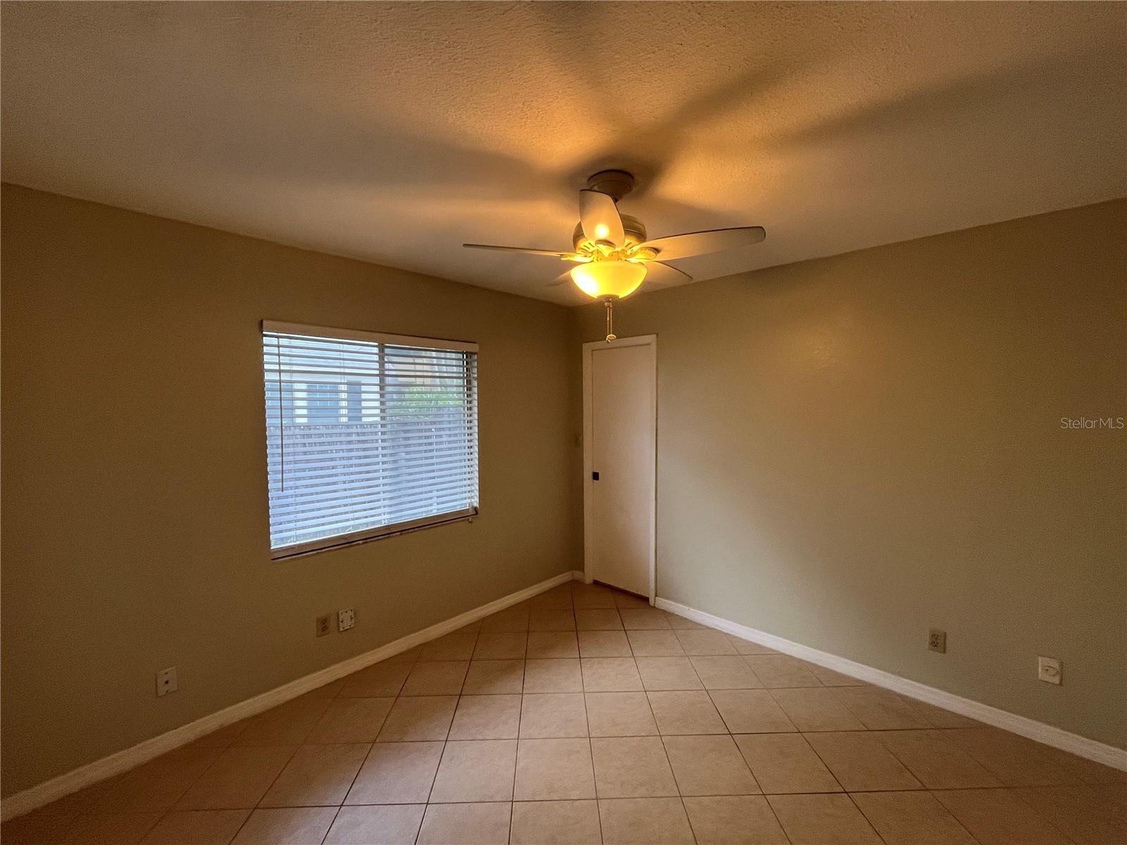 Image 9 of 15 For 1239 Ridgewood Street